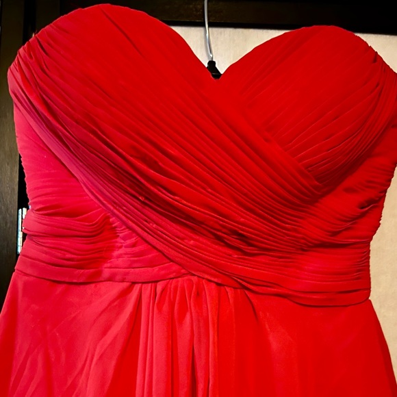 Beautiful Red Dress! Ladies Size Small - Picture 5 of 10